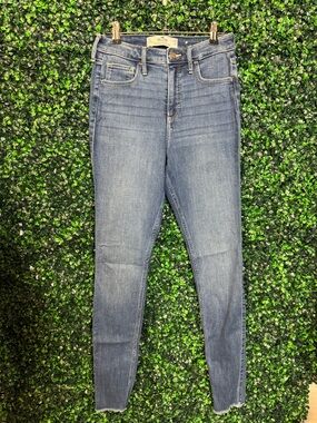 Hollister Light-Med Blue High-Rise Skinny Jeans